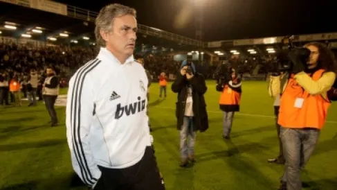 مورينيو يتهرب من أنباء عودته إلى ريال مدريد.. ويحدد هدفه