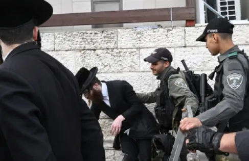 Details of the raid on the home of the commander of the military police in Israel