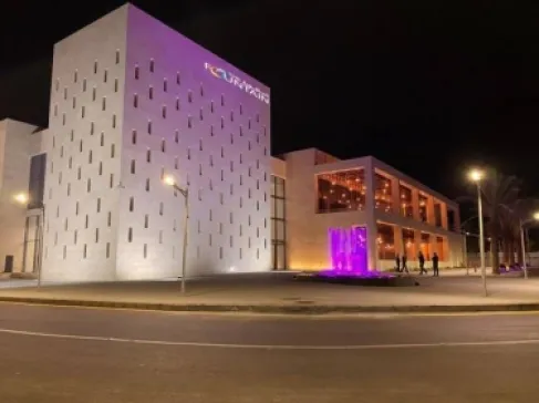 أسرة مول النافورة تهنئ موظفيها وعمال الاردن بمناسبة عيد العمال العالمي