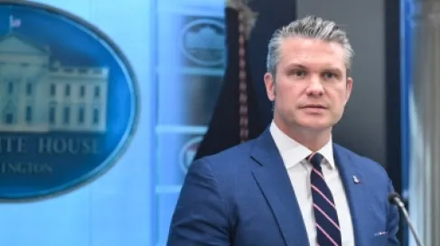 وزير الحرب الأمريكي: ترمب يقود المساعي لإبرام اتفاق عظيم مع إيران