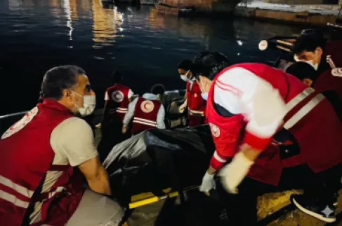 فاجعة قبالة السواحل الليبية.. غرق مركب يودي بحياة 38 مهاجرا بينهم مصريون