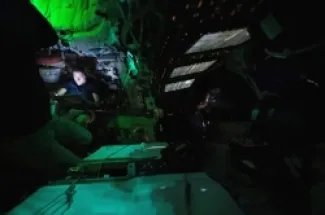 التعليق على الصورة،كريستينا كوتش داخل 