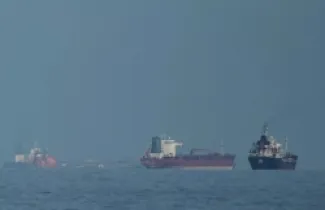 ناقلات نفط بالقرب من مضيق هرمز. صورة أرشيفية