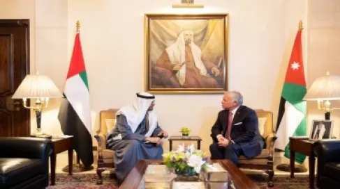صورة أرشيفية: جلالة الملك عبدالله الثاني وسمو الشيخ محمد بن زايد آل نهيان رئيس دولة الإمارات العربية المتحدة