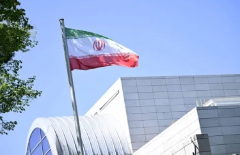 طهران تحذر أبو ظبي