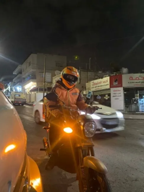 مناشدة إنسانية عبر خبرني لشاب أردني بعد إصابته بكسر في الكاحل - صور فيديو
