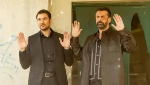 إعلان فيلم 7 Dogs يشعل المنافسة بين كريم عبدالعزيز وأحمد عز