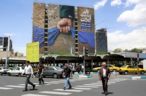 الإندبندنت: لماذا يبدو أحدث مقترح أمريكي لإنهاء الحرب انتصاراً لإيران؟