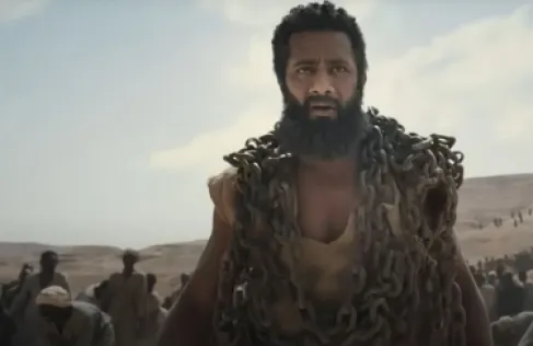مشهد صادم يفجّر أزمة بين محمد رمضان ومخرج (أسد)