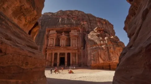 رئيس مجلس مفوضي سلطة إقليم البترا: البترا تمرض ولا تموت