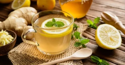 الليمون والزنجبيل.. مشروب بسيط قد يعزز خسارة الوزن