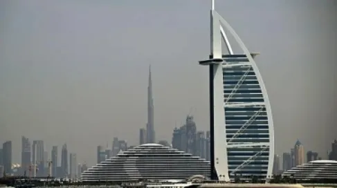واشنطن بوست: حرب إيران تهدد طموح دول الخليج في تأسيس اقتصاد لا يعتمد على النفط