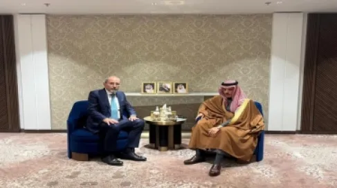الصفدي يبحث مع نظيره السعودي تطورات الأوضاع الإقليمية  