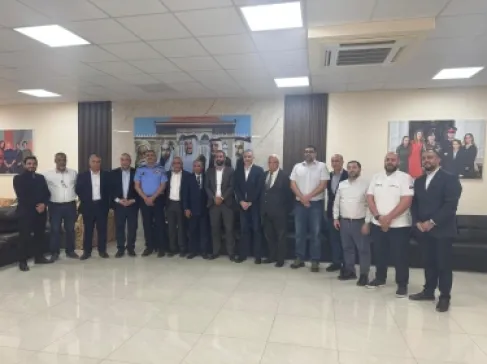 جولة أردنية في معبر الكرامة – طريبيل لبحث تطوير حركة الشحن والتبادل التجاري مع العراق