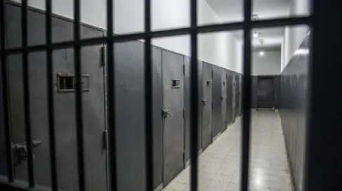 شهادات مؤلمة تقشعر لها الأبدان عن اغتصاب وتعذيب فلسطينيين جنسيا في سجون الاحتلال الإسرائيلي