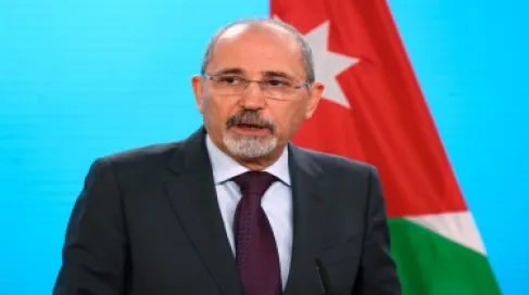 وزير الخارجية يبحث مع نظيره البحريني تطورات الأوضاع الإقليمية في المنطقة