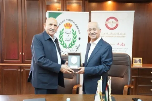 مذكرة تفاهم بين صناعة عمان وجائزة الحسن للشباب