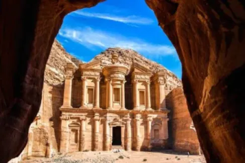 تراجع أعداد السياح والدخل السياحي في الأردن خلال 2026 بنسبة لافتة