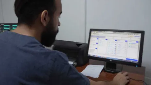 الجزائر تمنع المكملات الغذائية بدون رخصة.. وتحذر المؤثرين
