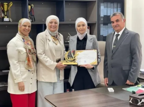 معلمة أردنية تفوز بجائزة خليفة التربوية في دولة الإمارات