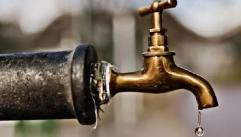 بدء العمل بمشاريع تأهيل وتحديث شبكات المياه في الطفيلة