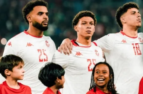 نجم تونس الصاعد ينسحب من كأس العالم بعد مكالمة هاتفية من والده ولموشي يهاجمه