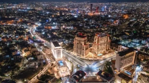 عمّان أول عاصمة في العالم تحقق متطلبات المعهد البريطاني للمقاييس المدن الذكية