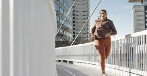 خمس دقائق من التمارين يومياً قد تساعد ملايين الأشخاص على العيش لفترة أطول
