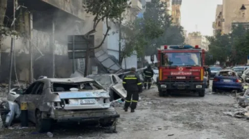 الدفاع المدني اللبناني يعلن استهداف مركزه في النبطية بغارة إسرائيلية