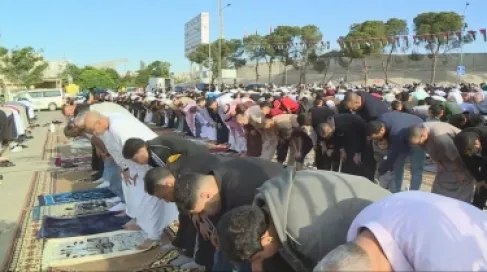 الأردنيون يؤدون صلاة عيد الأضحى في جميع المحافظات