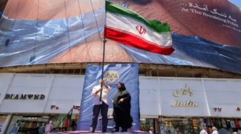 التلفزيون الإيراني: مسودة اتفاق مع واشنطن تنص على فتح مضيق هرمز ورفع الحصار البحري