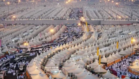 الحجاج الأردنيون يبيتون في منى ويبدؤون رمي الجمرات وسط أجواء إيمانية