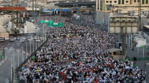 بدء مغادرة آلاف الحجاج مكة المكرمة مع ختام موسم الحج