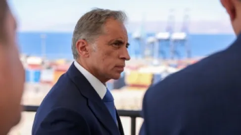 مؤشر جديد يكشف: الحكومة الأردنية أكبر من المجتمع بـ22 عاماً