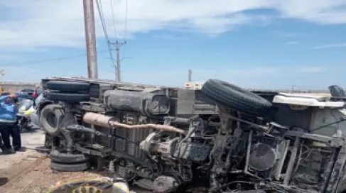 5 إصابات جراء حادث تصادم بين مركبتين على شارع البترا