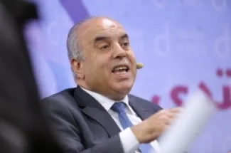 وزير التربية والتعليم عزمي محافظة