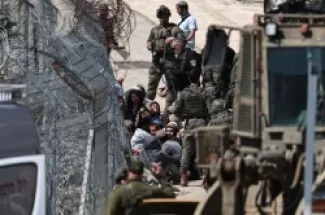 للمرة الثانية خلال شهرين يتجاوز نشطاء رواد الباشان الاستيطانية السياج من بلدة مجدل شمس المحتلة إلى سفوح جبل الشيخ