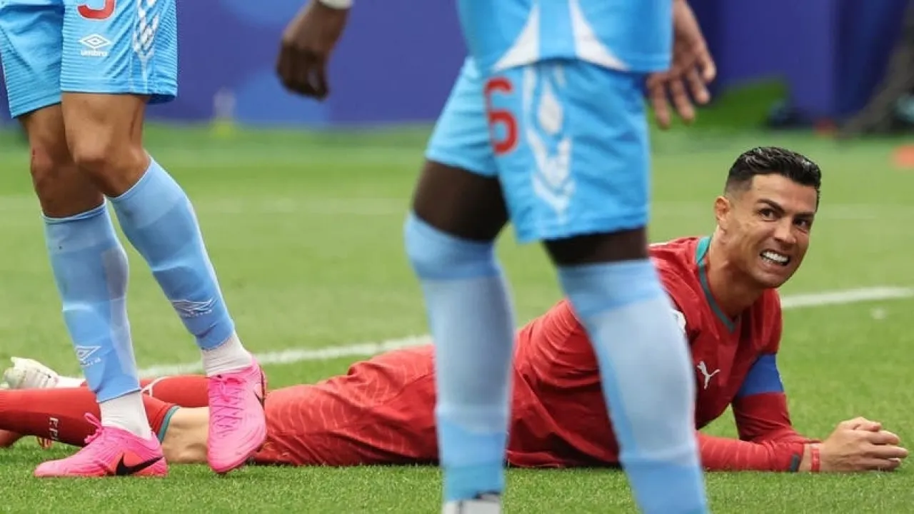 رونالدو أسوأ لاعبي البرتغال في مباراة الكونغو 