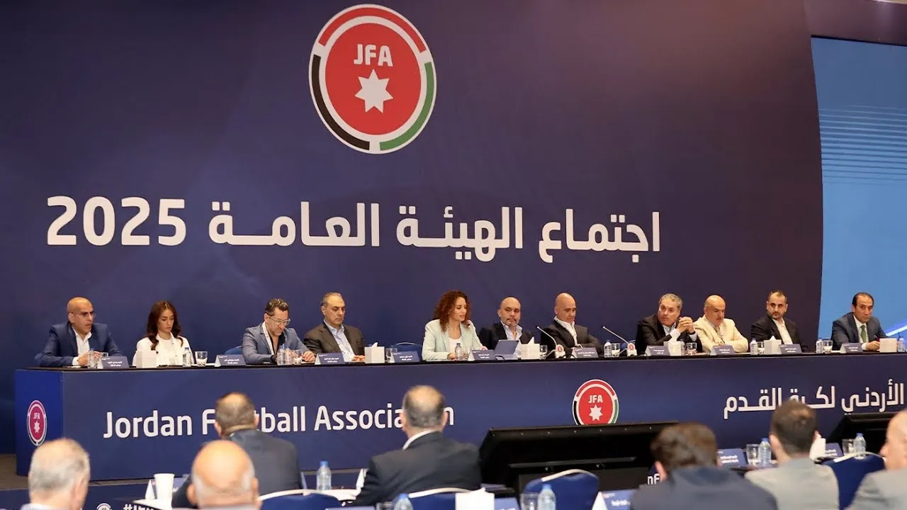بعد 24 ساعة من الوداع.. لا محاسبة ولا تفسير من اتحاد الكرة والصمت متواصل 