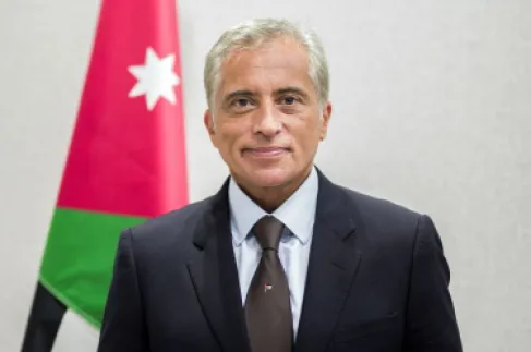 حسان يمدد إيقاف سفر الوفود واللجان الرسمية إلا للضرورة القصوى وبموافقة مسبقة