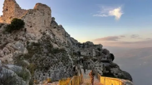 نتنياهو يعتبر السيطرة على قلعة الشقيف (تحولاً حاسماً) في جنوب لبنان