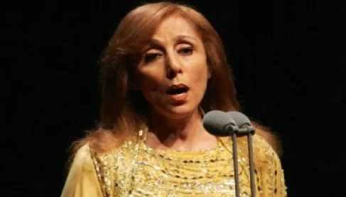 سر ظهور فيروز في شوارع باريس.. فيديو متداول يكشف الحقيقة