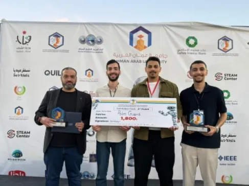 جامعة البترا تحصد المركز الثاني عربيًا في الروبوتات والذكاء الاصطناعي عبر فريق Vcoders بمشروع Palm Guard