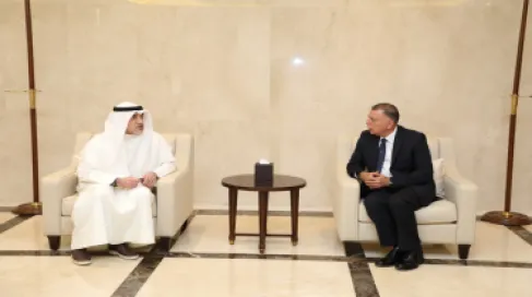 وزير الداخلية يستقبل نظيره الكويتي