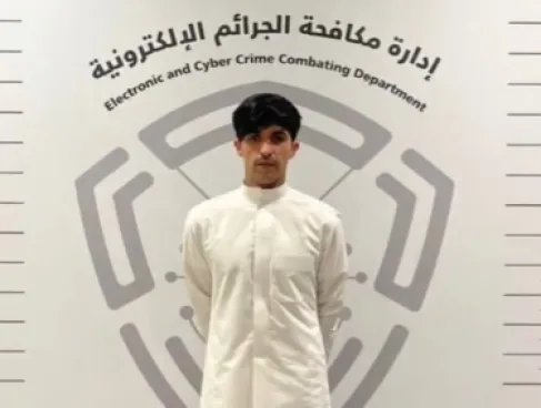 الداخلية الكويتية تضبط شخصاً تسبب بحادث خلال تصويره تعامل الدفاعات الجوية الكويتية مع صواريخ