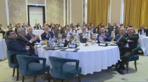 الرزاز: أهمية مواصلة العمل على تنويع الأسواق السياحية المستهدفة