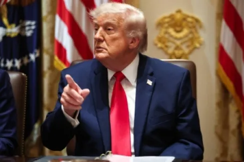 ترمب: الديمقراطيون يفضلون فشل أمريكا على منحي نصرا جديدا في مفاوضات إيران
