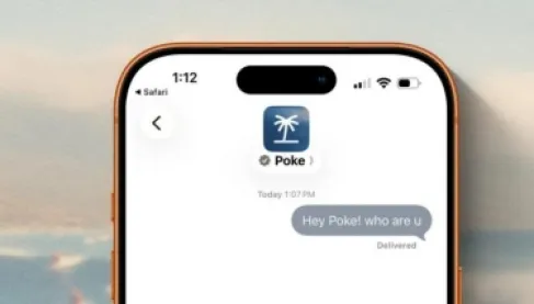 أبل تعتمد Poke.. أول وكيل AI يصل إلى هواتف آيفون عبر iMessage