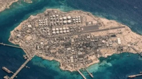 وسائل إعلام إيرانية: أصوات الانفجارات في محيط جزيرة خارك ناتج عن تفكيك ذخائر