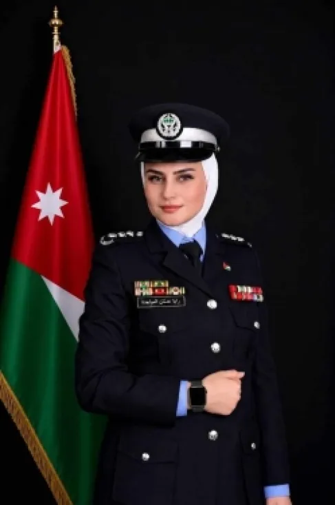 النقيب (رايا عدنان المواجدة) مبارك الترفيع في مديرية الامن العام